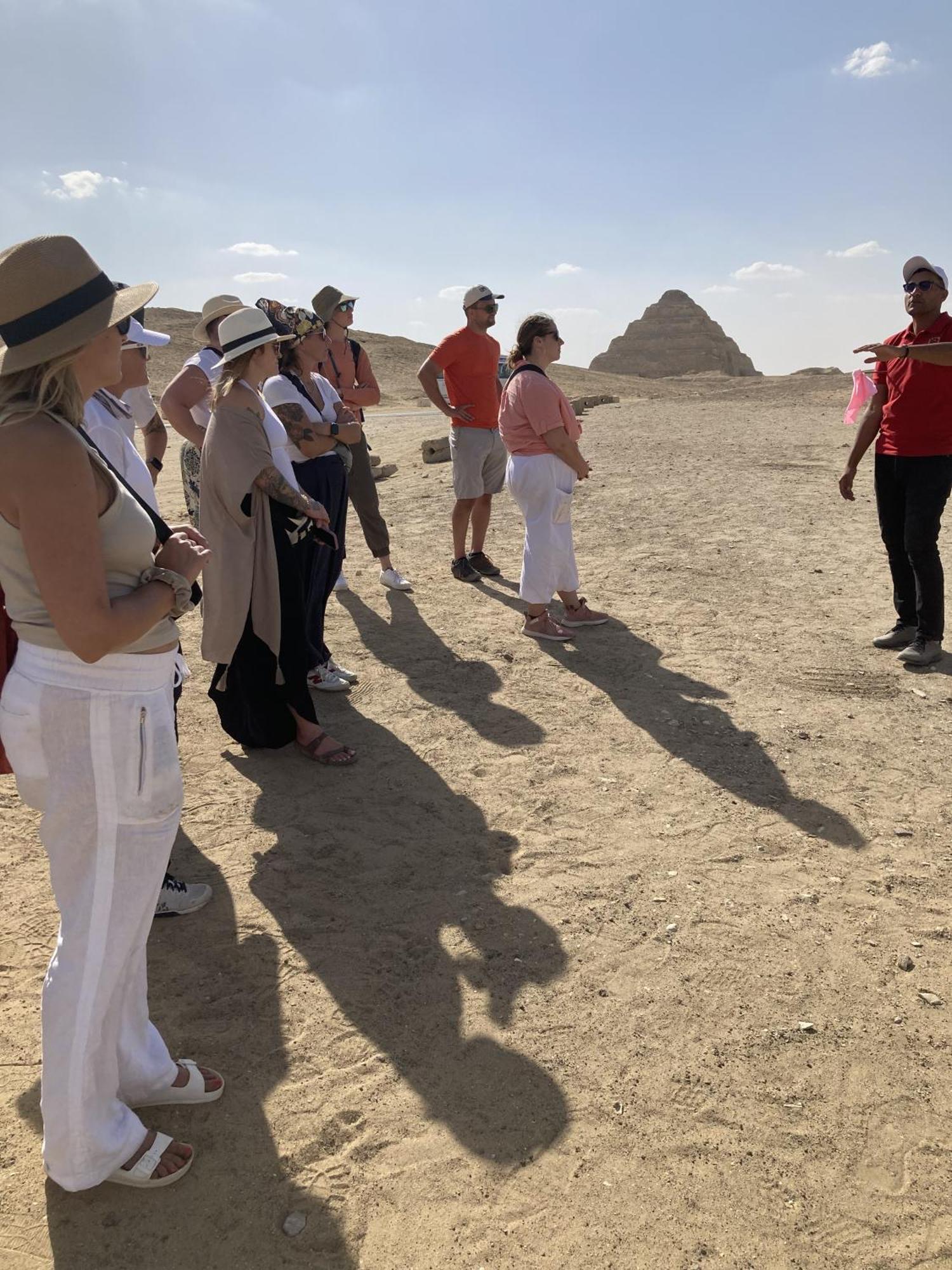 H100 Pyramids View Vandrehjem Giza Eksteriør billede